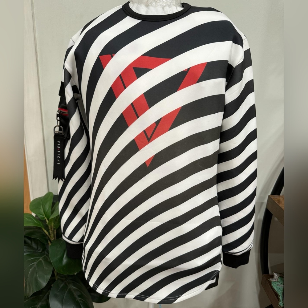 VIE RICHE Paris Men's Round neck Long Sleeve Sweatshirt Size Medium /Black/NWT